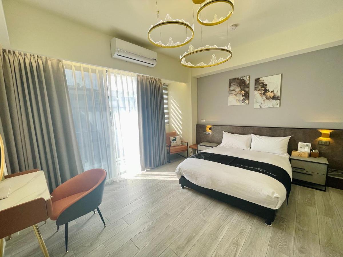 Six Seasons Inn - Qian He تاينان المظهر الخارجي الصورة