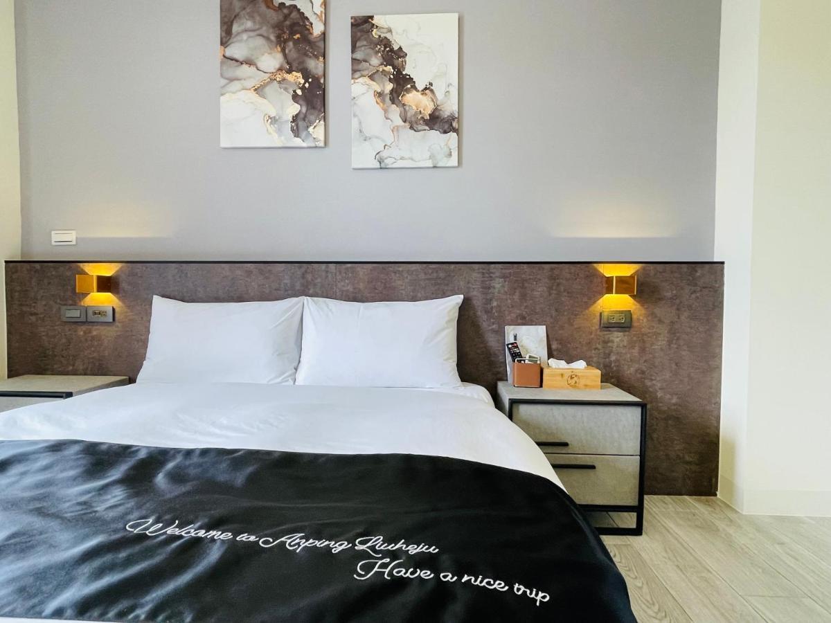 Six Seasons Inn - Qian He تاينان المظهر الخارجي الصورة