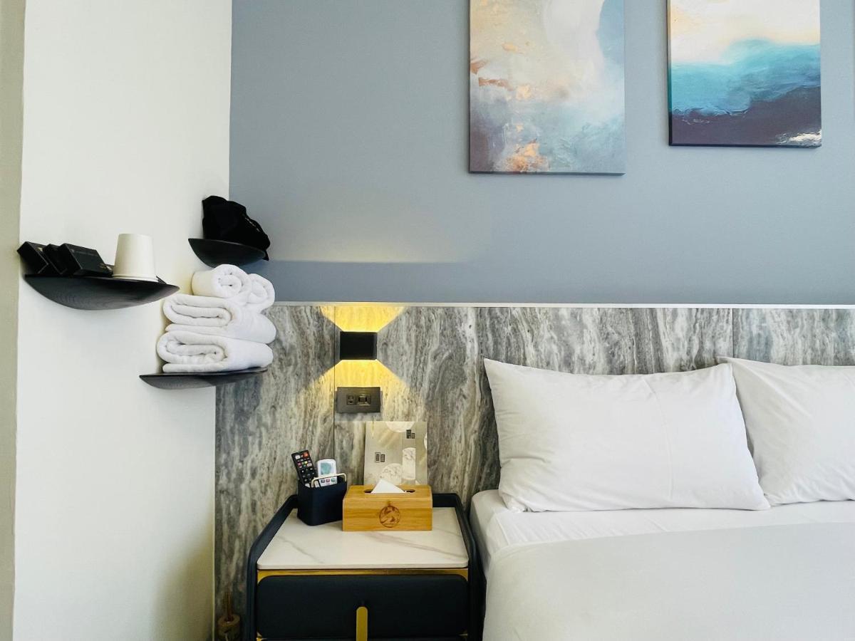 Six Seasons Inn - Qian He تاينان المظهر الخارجي الصورة