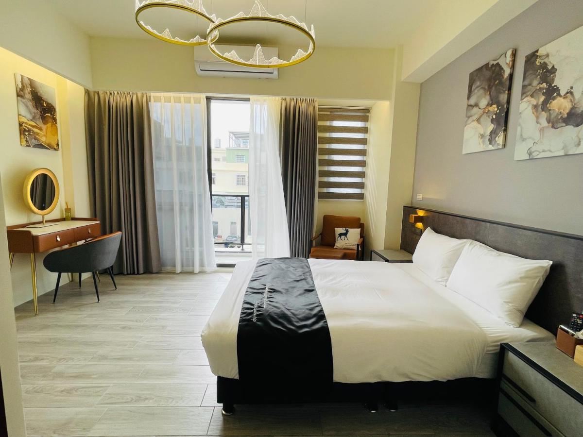 Six Seasons Inn - Qian He تاينان المظهر الخارجي الصورة