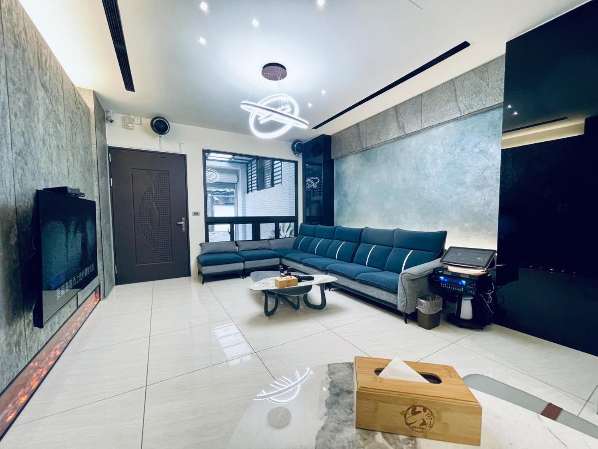 Six Seasons Inn - Qian He تاينان المظهر الخارجي الصورة